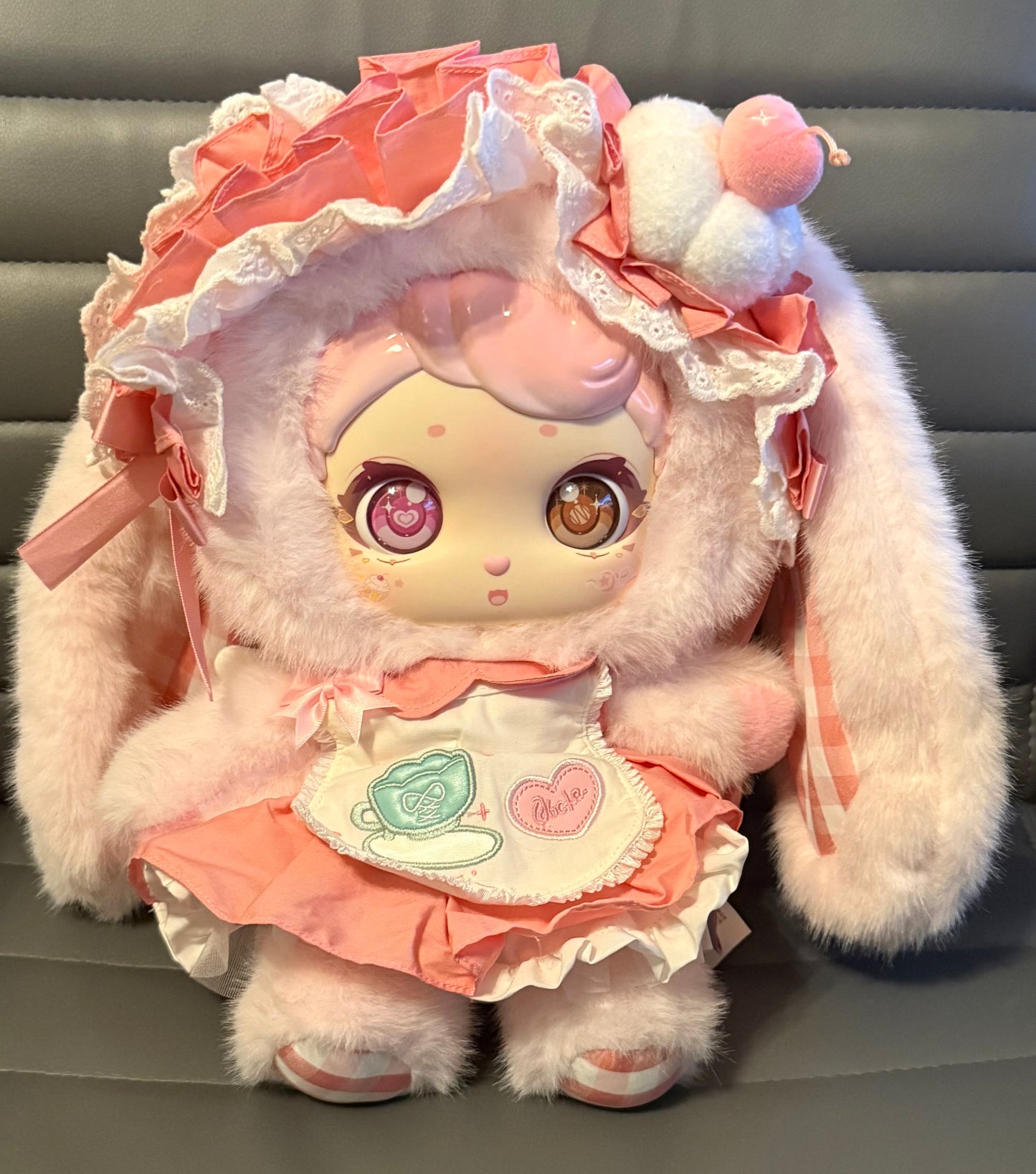 Plush Dolls & Figures