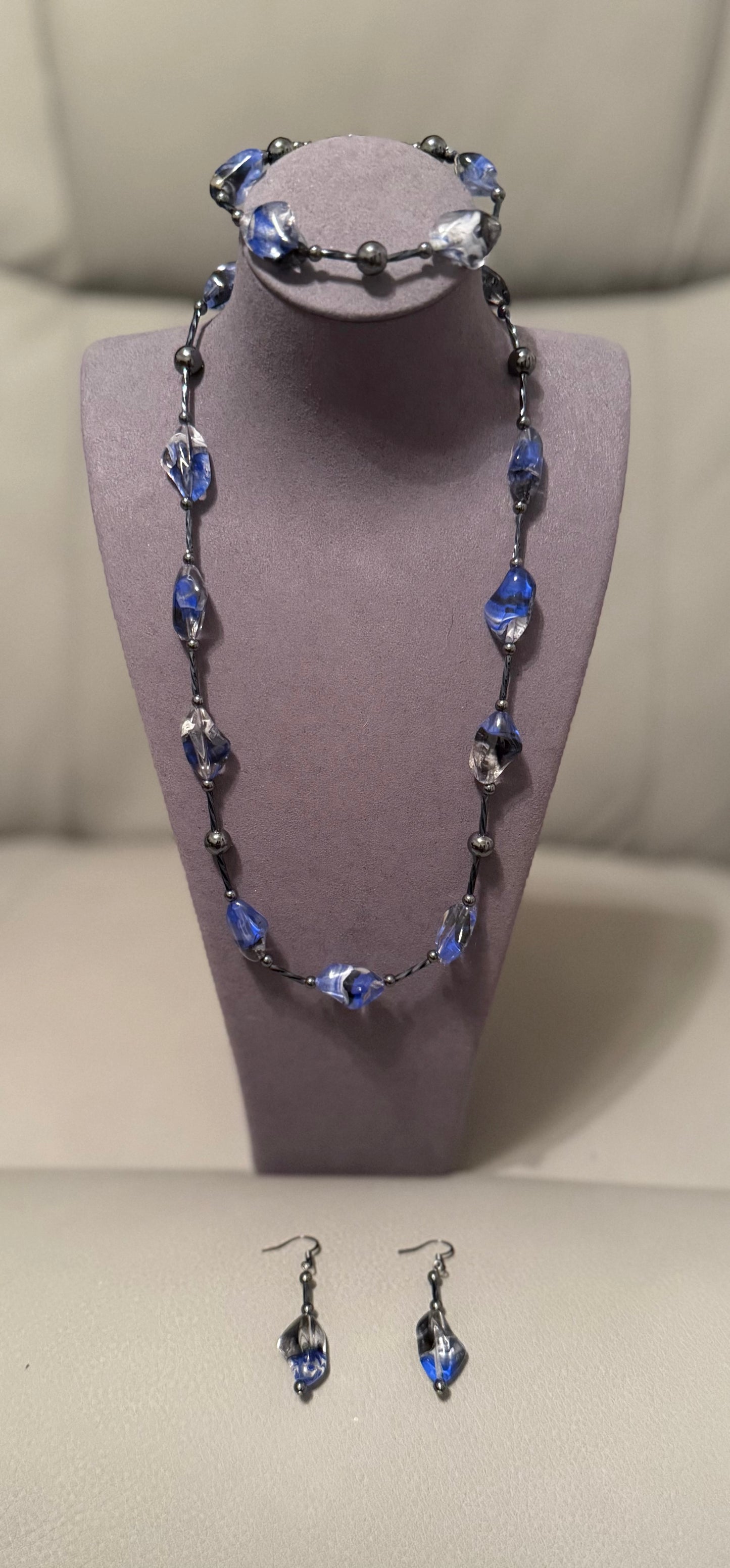 Women’s Necklaces